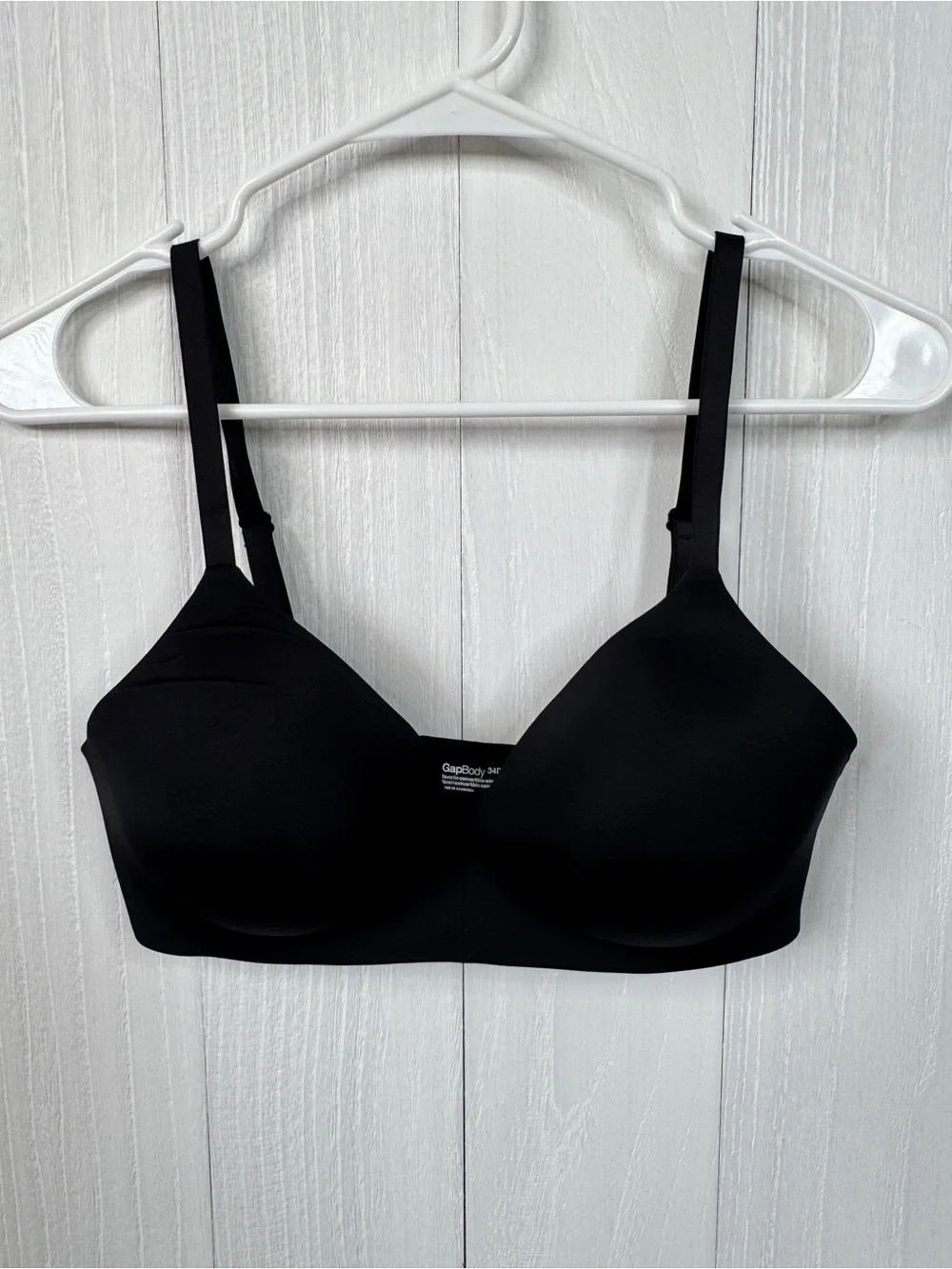 Gap Body Favorite Convertible Wireless Lightly Lined T-Shirt Bra - Black 34D